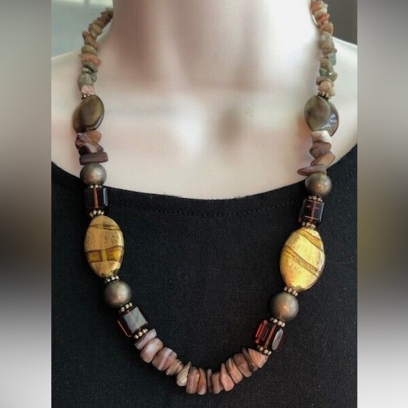 Spice It Up Retired Premier Designs Necklace - Picture 2 of 7